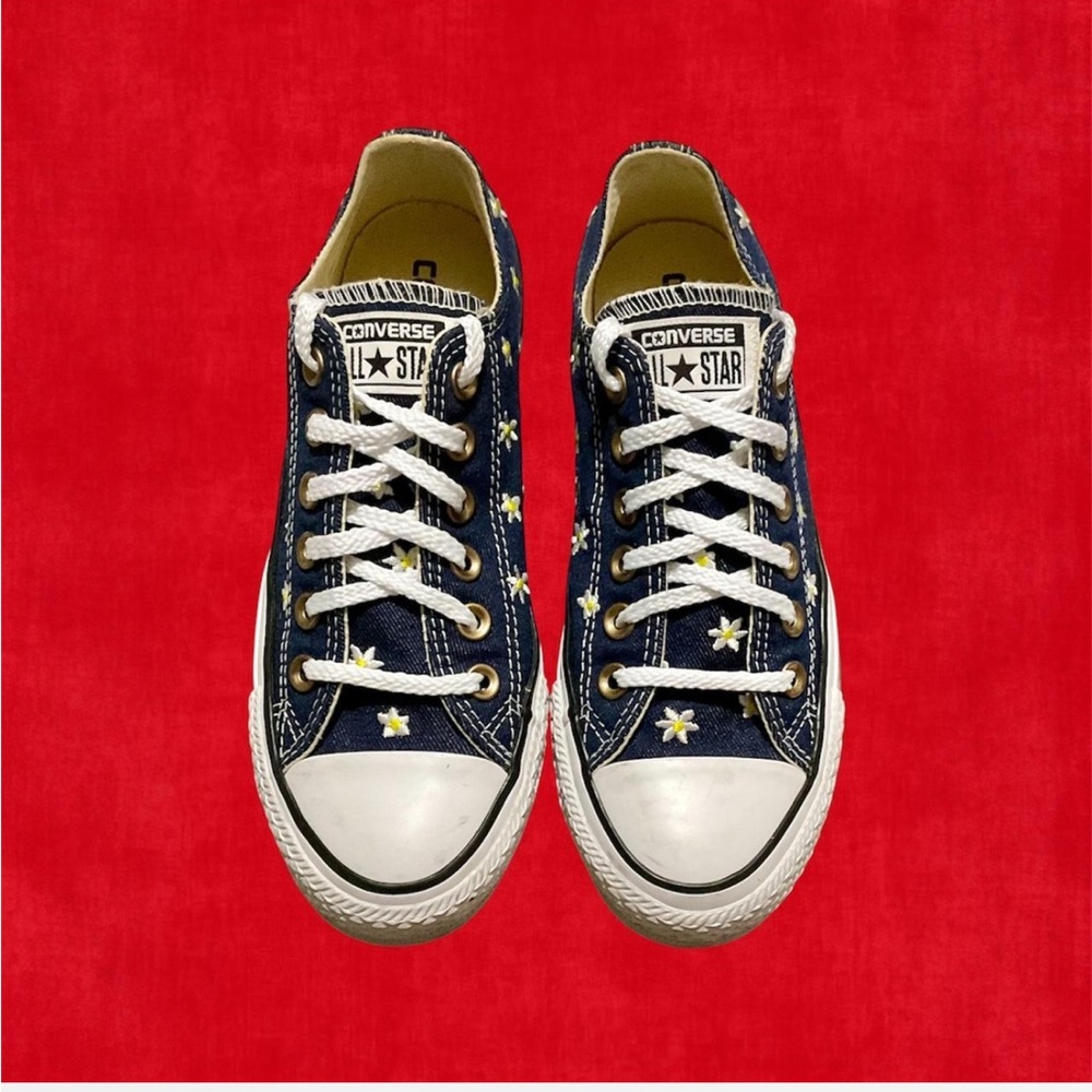Converse Navy Blue Daisy Embroidered Low Top Sneakers
